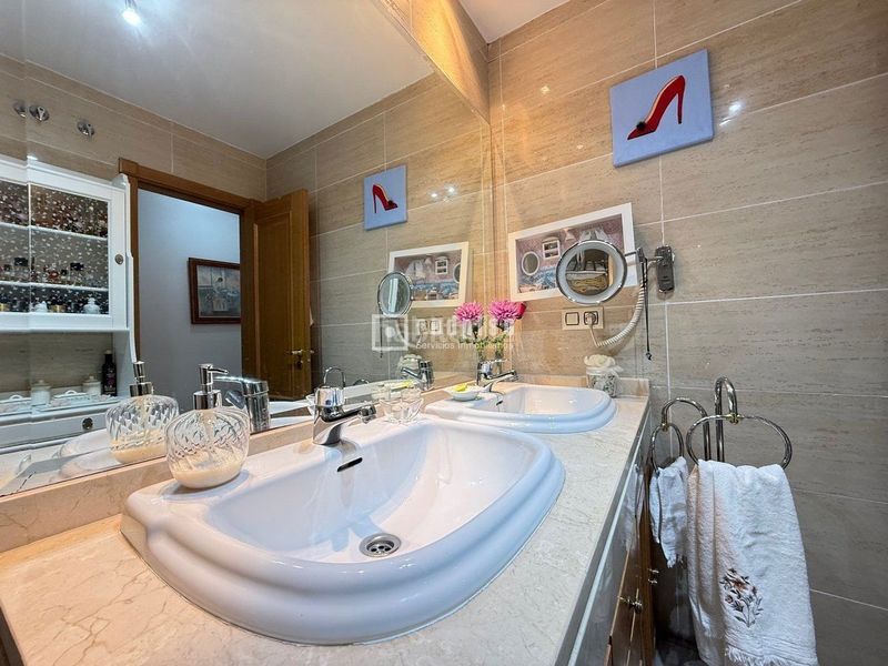 Foto e54e8024-7690-4e70-9387-8a1f23509c25. Pis amb calefacció piscina a Martín Carpena - Torre del Río Málaga