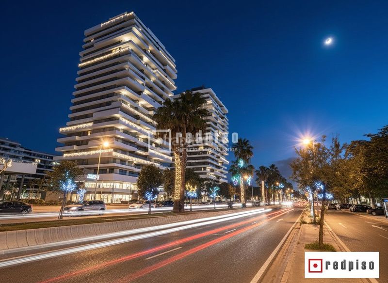 Foto b3626da0-767f-452f-a8cb-d4a46e347a42. Local comercial a Puerta Blanca Málaga