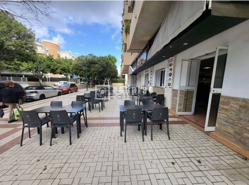 Foto c8ed1de7-510e-4338-83f4-82fe89e6b273. Local comercial a Puerta Blanca Málaga