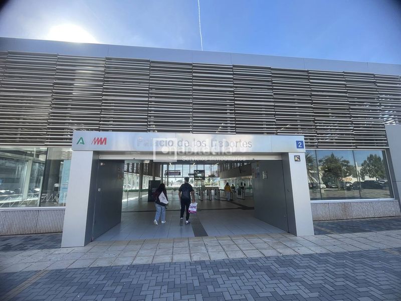 Foto dc73d17d-5fcf-4484-bd1f-8a3349e86e2a. Local comercial a Puerta Blanca Málaga