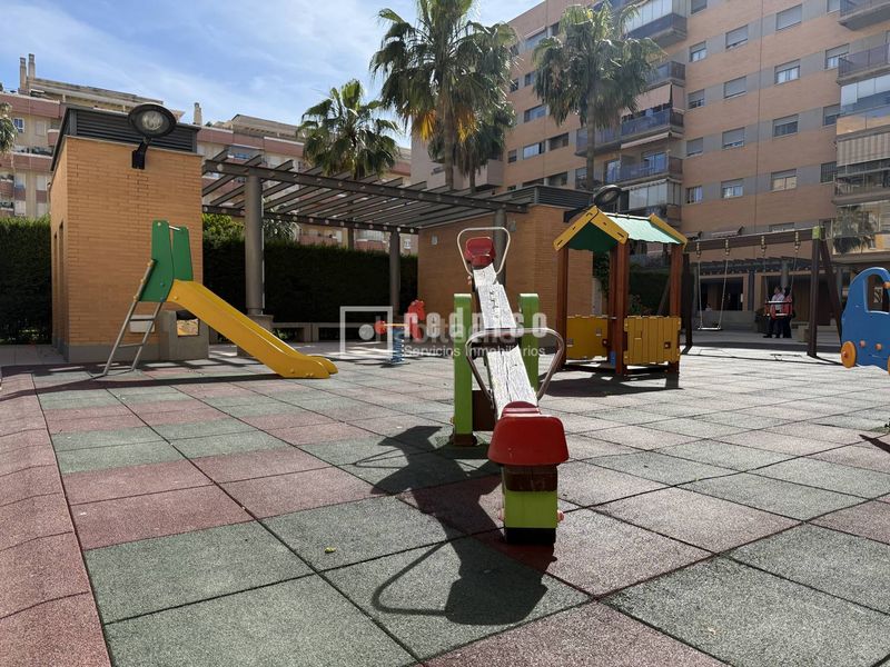 Foto 5af43089-a2b9-4399-b71e-507fb9eb6e46. Pis amb aparcament piscina a Martín Carpena - Torre del Río Málaga