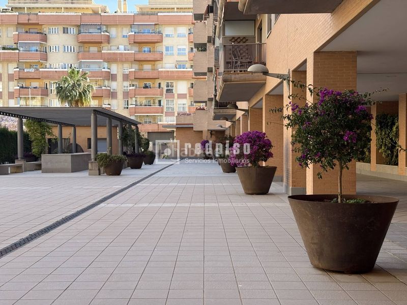 Foto c01329ef-38ee-4cfb-a8a1-3399060f3907. Pis amb aparcament piscina a Martín Carpena - Torre del Río Málaga