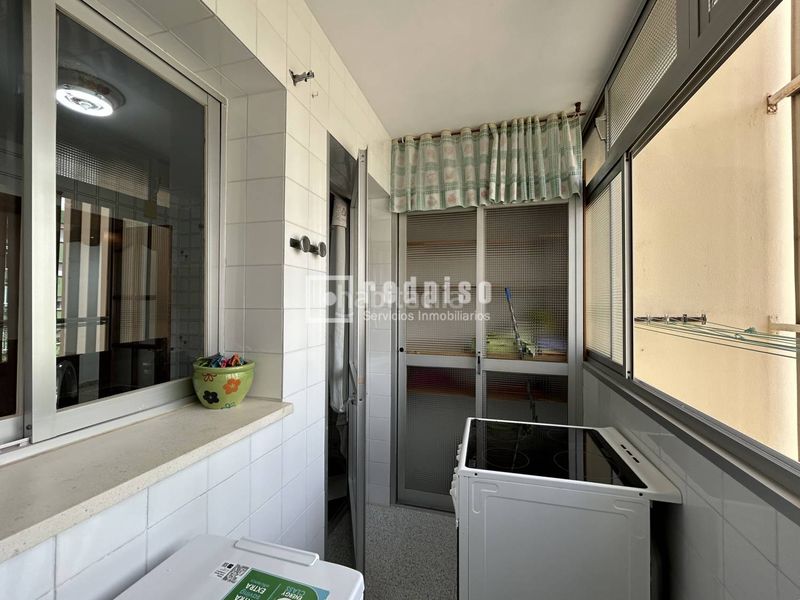 Foto b6186344-9f95-43c3-acfb-0487d81ae77a. Flat with parking in Los Guindos - Parque Mediterráneo - Santa Paula Málaga