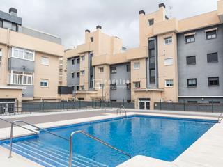 Pis a De los tilos 72. Exclusivo piso con terraza, plaza de parking y piscina