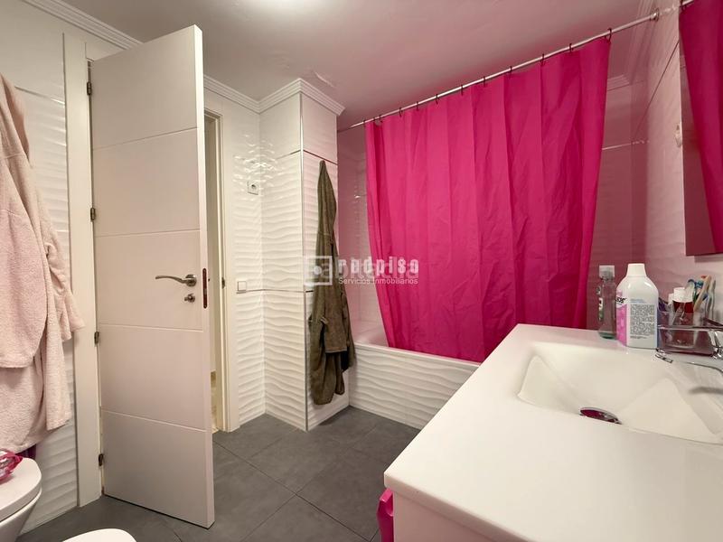 Foto afb25783-b554-4b2a-8c21-02f75ba87a7c. Flat in Santa Cristina - San Rafael Málaga