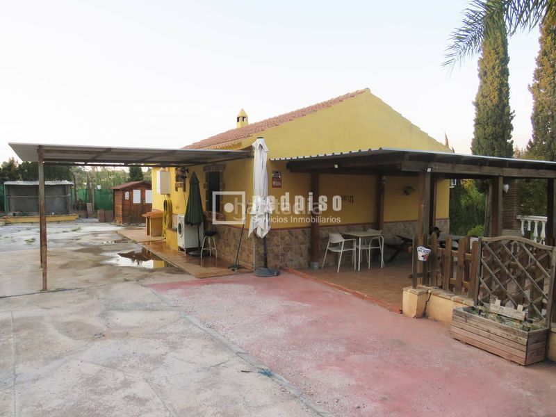 Foto 6791f958-f308-437b-8cc6-3b27b3cf932a. Casa amb calefacció aparcament a Villafranco del Guadalhorce Alhaurín el Grande