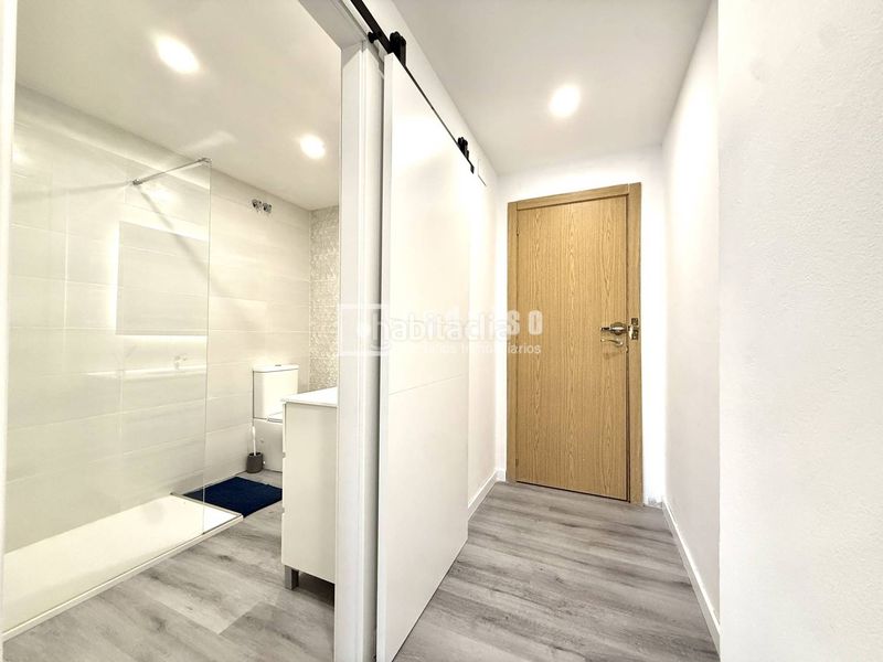 Foto 52270773-3ab1-45c0-a6b5-5d47693ed10e. Piso en Santa Cristina - San Rafael Málaga
