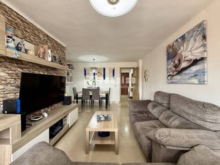Flat  De juan de valdes. Piso en venta  8ª planta con ascensor  vistas despejadas y excel