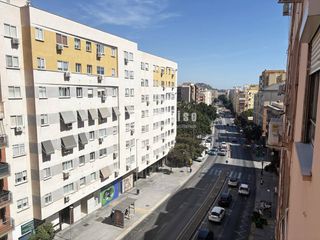 Pis a Carranque - Haza Cuevas. Piso en venta  5ª planta con ascensor  junto a avenida carlos de