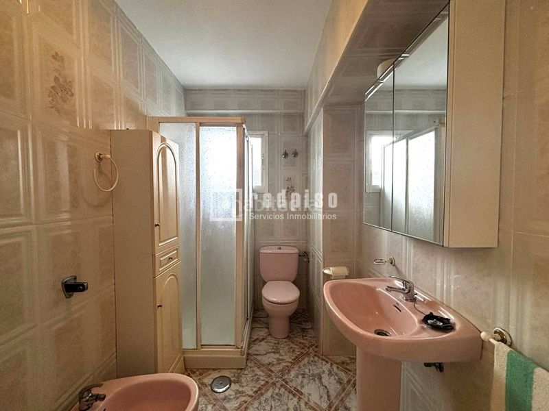 Foto f1a4ee54-dc25-408d-9595-372cc03fafbd. Pis amb calefacció a Santa Cristina - San Rafael Málaga