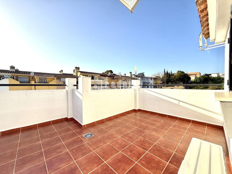 Foto fa72a8b4-c1e0-4748-a973-4a3ea1768e13. Xalet amb calefacció aparcament piscina a Sexmo Cártama