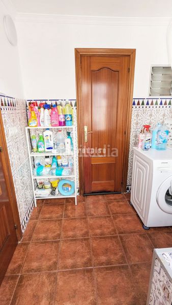 Foto 6fb03079-af27-4e37-8cd9-4ec08ae3bff7. Casa amb calefacció a Carranque - Haza Cuevas Málaga