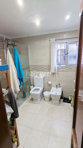 Foto bfeaef13-9d0b-469a-b903-eabf47696401. Casa amb calefacció a Carranque - Haza Cuevas Málaga