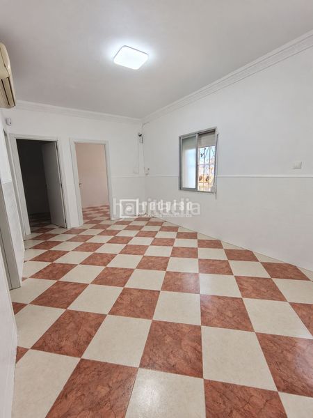 Foto f8a96c8c-58e7-4ac8-863c-8ccfc5e64d05. Pis a Carranque - Haza Cuevas Málaga