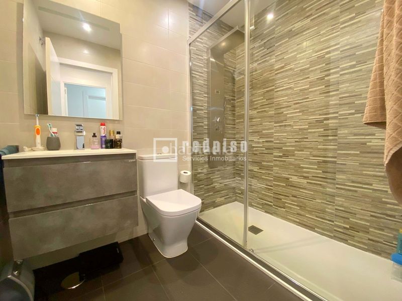 Foto fd30b3be-f680-4229-872d-a9c7e9aa7272. Pis amb calefacció aparcament a Residencial Jardín Botánico Málaga