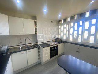 Appartement  Eume. Piso reformado de 3 dormitorios con terraza acristalada en la pa