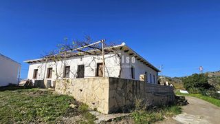 Chalet in Norte - Barrio del Pilar - El Reñidero. Finca de 7.149 m con vivienda de 6 dormitorios, piscina, sótano