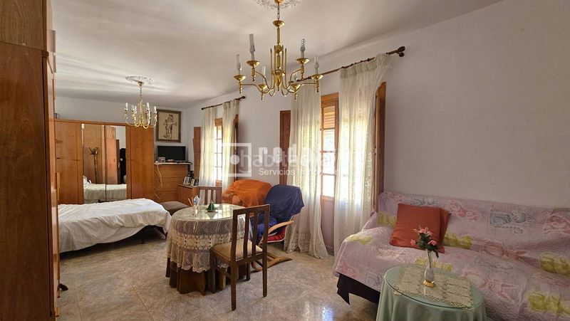 Foto 6dffa206-815d-49c5-ad60-f8a6b54f94a5. Casa amb calefacció a Hispanidad - Vivar Téllez Vélez - Málaga