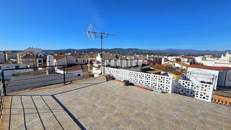 Foto 95f5c6ed-08ec-4e89-b50e-815ae199b4c4. Casa amb calefacció a Hispanidad - Vivar Téllez Vélez - Málaga