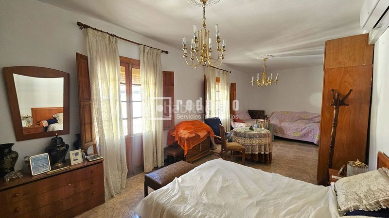 Foto a2e9536b-1adf-42df-a533-f9c409de7d23. Casa amb calefacció a Hispanidad - Vivar Téllez Vélez - Málaga