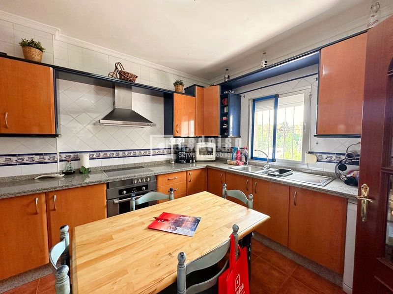 Foto badc96ad-9686-4597-bffb-500f970d95d1. Casa amb calefacció a San Alberto - La Alcubilla - Florisol Málaga