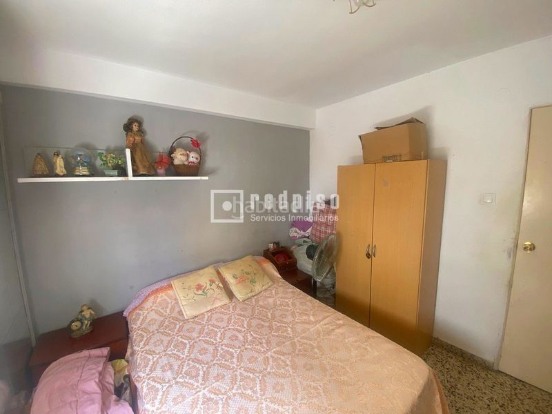 Foto be8c2af5-4d9b-45a4-bd97-7328fcbbc10c. Pis amb calefacció a Barrio de Ciudad Jardín Málaga