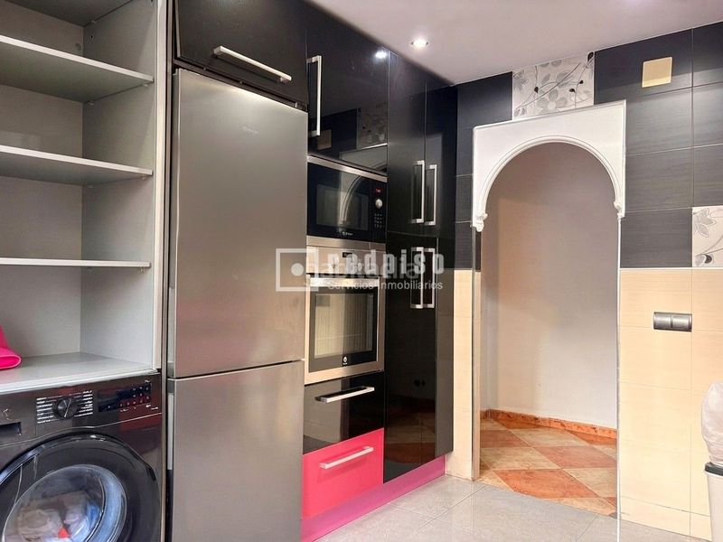 Foto 1d8e7fdf-d419-48fd-aed7-7983c1a89a5a. Etagenwohnung mit heizung in Palma - Palmilla Málaga