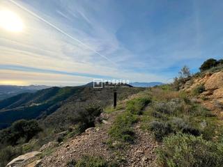 Solar industrial  R33. Terreno en venta con vistas al mar entre málaga y casabermeja