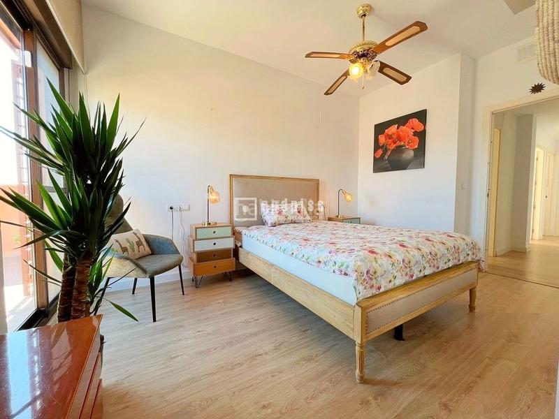 Foto 46a0140c-e014-4c4e-839e-849cbaf769f4. Penthouse with parking pool in Cotomar Rincón de la Victoria