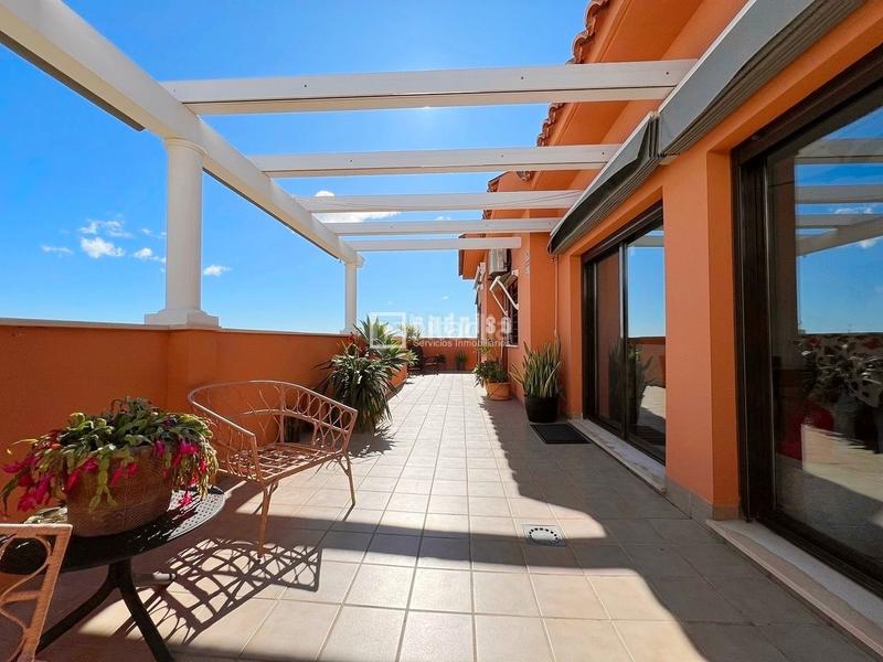 Foto c1522781-bd4e-42ee-bc9d-e75bcc23e1f3. Penthouse with parking pool in Cotomar Rincón de la Victoria