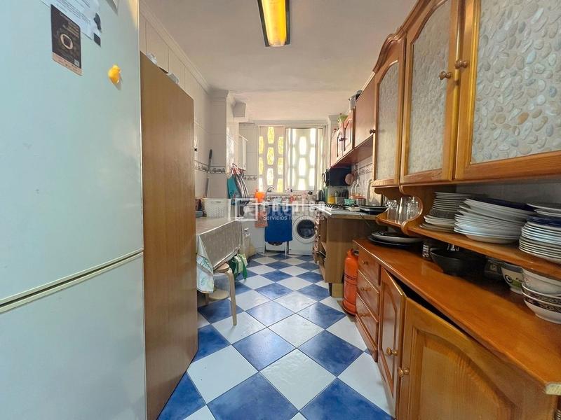 Foto a13684c2-60a9-4f64-984c-30ffe71db46c. Piso espacioso piso de 3 dormitorios a la venta perfecta oportunidad para inversores actualmente alquilado con contrato de 510 mensu en Málaga