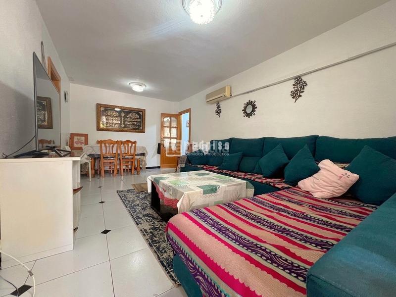 Foto e3b186ae-fef0-46c9-ab9c-d757765e19ba. Piso espacioso piso de 3 dormitorios a la venta perfecta oportunidad para inversores actualmente alquilado con contrato de 510 mensu en Málaga