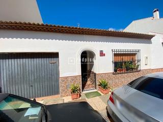 Casa  Fraternidad. Casa mata lista para entrar a vivir con amplio patio  oportunida