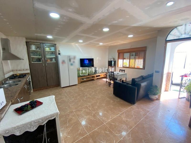 Foto af713fa7-fb62-4708-a923-7150c2787d3a. Haus mit parking in Villanueva del Trabuco