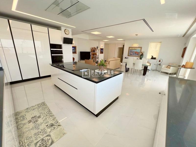 Foto 56ccddcc-d8b3-4221-84d8-a178f9e2384d. Chalet con riscaldamento parcheggio piscina in Cerrado de Calderón - Hacienda Paredes Málaga