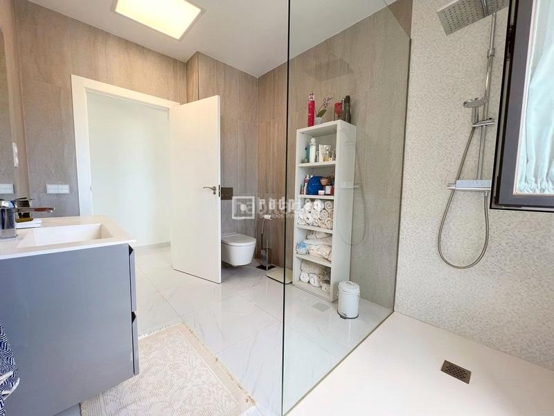 Foto cd918f6f-8a4f-4641-98ad-2cac980bfb6d. Chalet con riscaldamento parcheggio piscina in Cerrado de Calderón - Hacienda Paredes Málaga