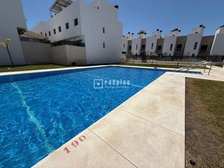 Xalet  Santa magdalena. Exclusivo chalet adosado de obra nueva de 3 dormitorios  terraza