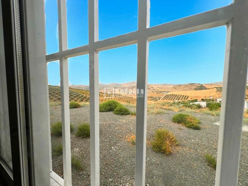 Foto 329fd52a-9494-4da6-b760-ad951df0712c. Casa finca con espectacular solar casa móvil a estrenar totalmente vallada con zona de terreno llano y multiples posibilidades en arr en Almogía