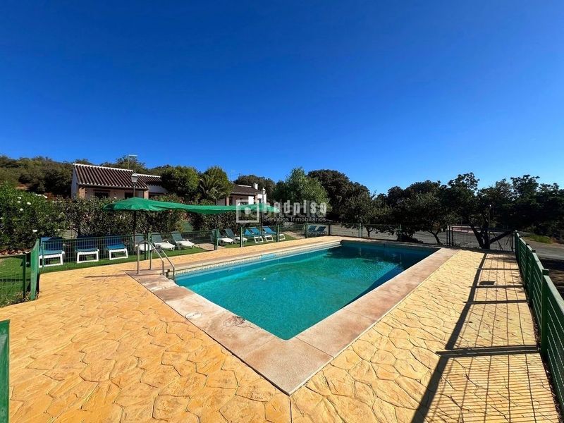 Foto 50096197-b555-44fa-8214-048e36f01cc9. Xalet amb calefacció piscina a Archidona