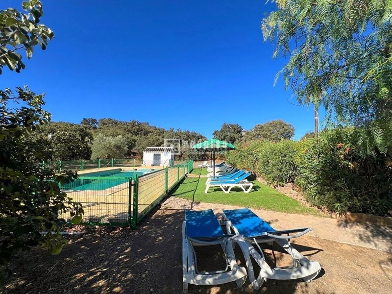 Foto e64b4396-0948-4398-91fa-51e993099208. Xalet amb calefacció piscina a Archidona
