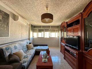 Piso  Deva. Amplio y luminoso piso de 3 dormitorios listo para entrar a vivi