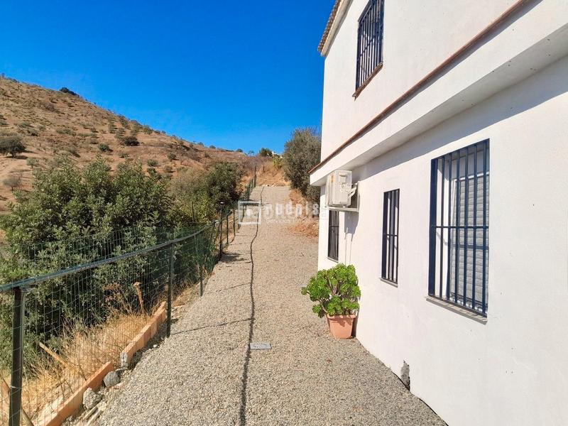 Foto fd7adc9a-8fb5-47e0-bf36-9d30227d4002. Lloguer apartament amb calefacció aparcament a Casabermeja