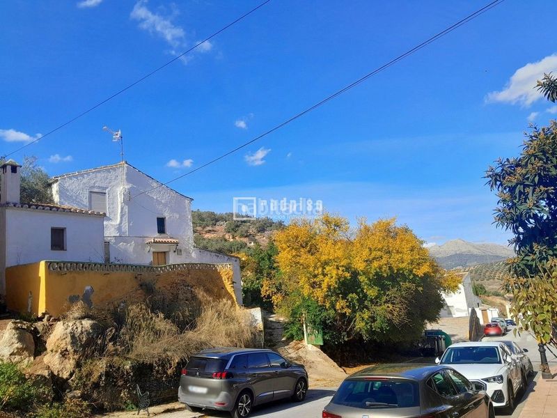 Foto 09844c3b-df9f-4dce-a56a-87b7d6035312. Casa amb calefacció a Casabermeja