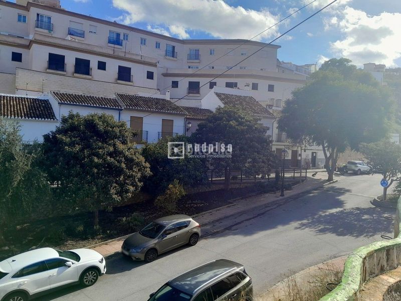 Foto 1f10a2ff-c98e-481d-a506-8f99b2ed11ce. Casa amb calefacció a Casabermeja