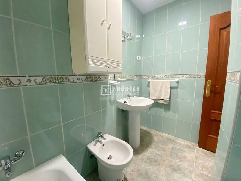 Foto 5e486734-7453-44d5-8a76-3f575582d35f. Affitto appartamento in Barrio de Ciudad Jardín Málaga