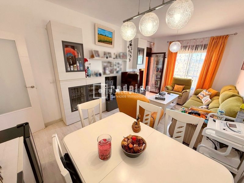 Foto 3ac73c59-4d9f-404c-b470-48ce3c224ede. Pis amb calefacció aparcament piscina a Cotomar Rincón de la Victoria