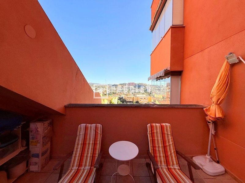 Foto 8ad13ff2-642a-4f18-835a-f958afac2b58. Pis amb calefacció aparcament piscina a Cotomar Rincón de la Victoria