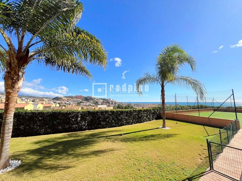 Foto 972492a0-ea70-4321-a12e-ac7d4a740759. Pis amb calefacció aparcament piscina a Cotomar Rincón de la Victoria