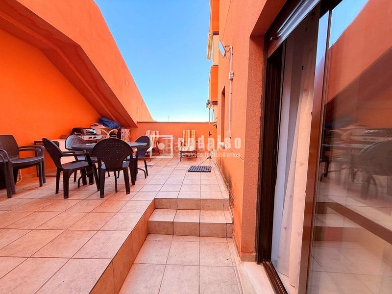 Foto ad07b482-d7e5-44f2-8f30-bd88c2e97c8e. Pis amb calefacció aparcament piscina a Cotomar Rincón de la Victoria