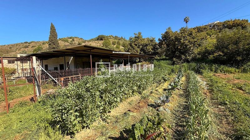 Foto 1df9c88c-f916-46b7-ad05-eecf6e47ba26. Casa amb calefacció a Guaro